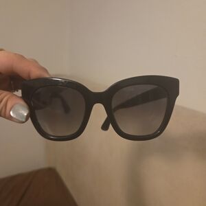 Gucci Black Cat-Eye Sunglasses